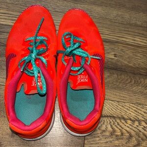 Nike Women's Red and Teal Sneakers